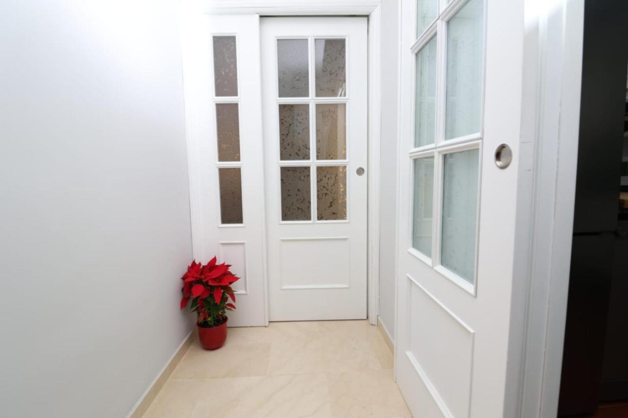 Apartamento Piso En Pleno Centro De Huelva. Exterior foto
