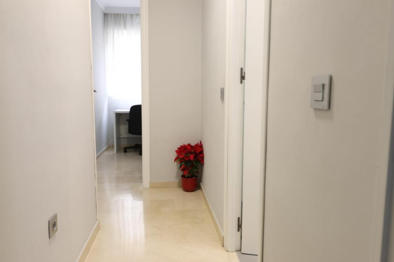 Apartamento Piso En Pleno Centro De Huelva. Exterior foto